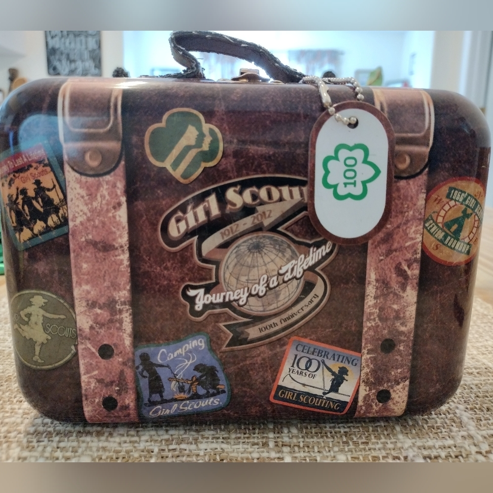 Girl Scout Collectable Suitcase Tin